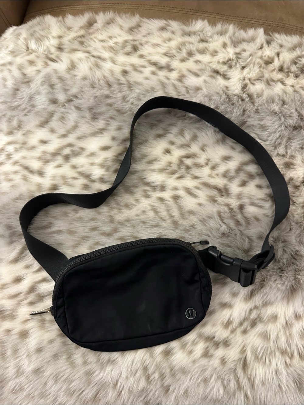 lululemon athletica Black Crossbody Belt Bag